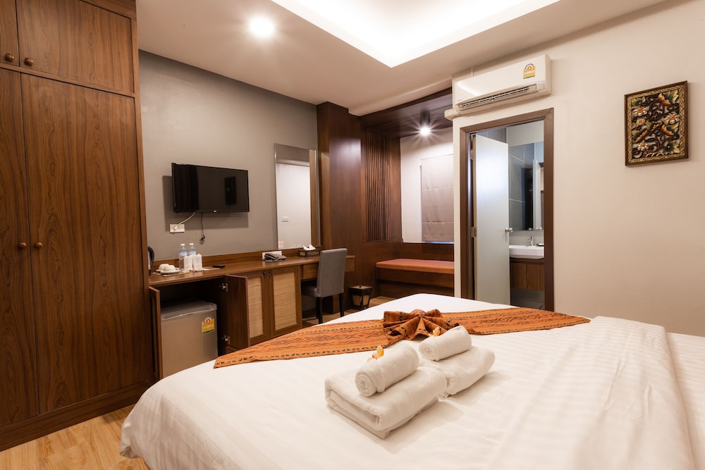 Standard Double Room - Photo 6