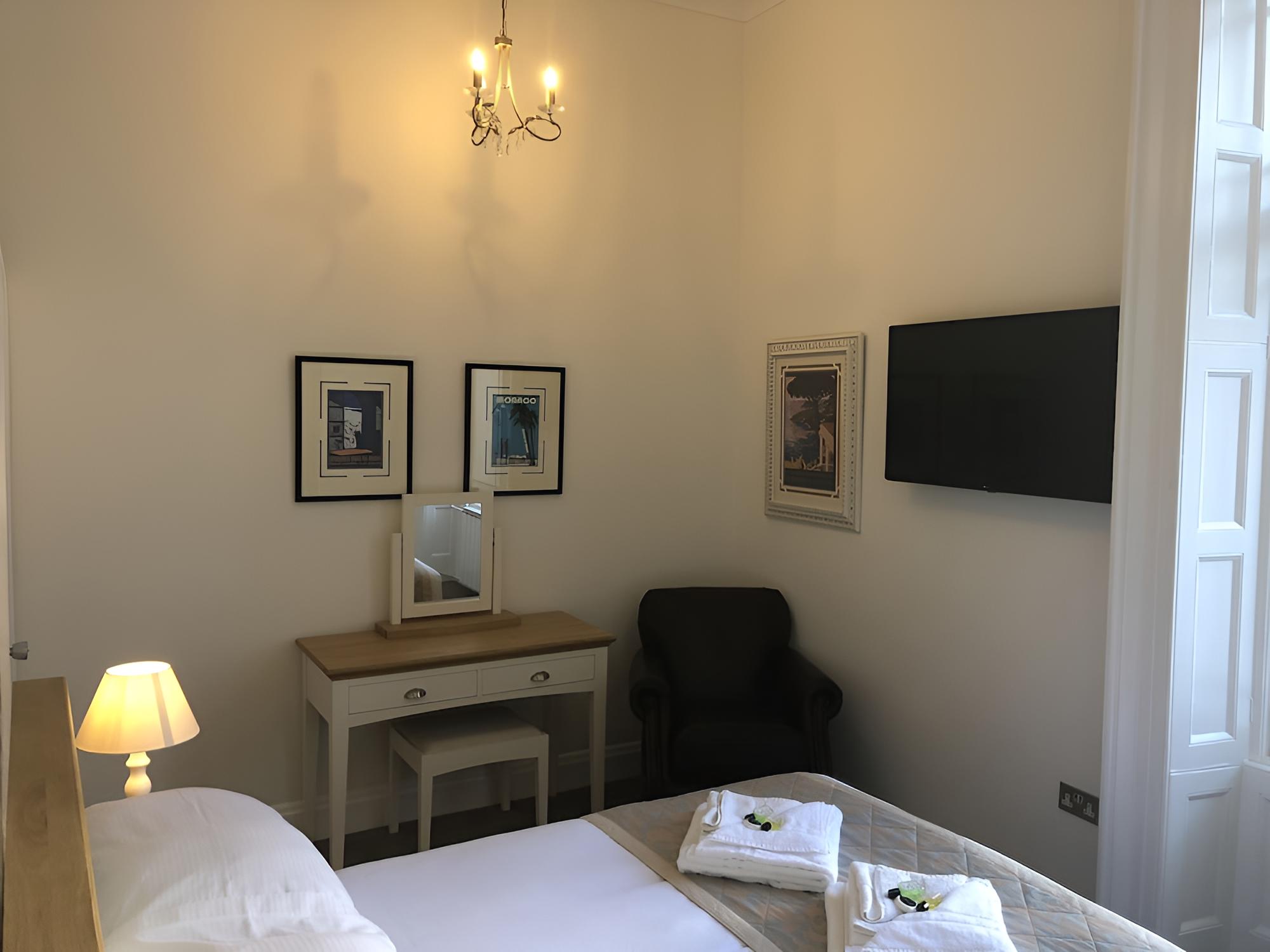 Standard Double Room, Non Smoking photo 3