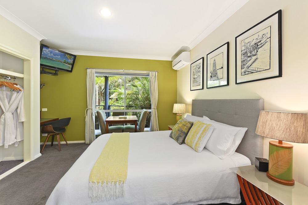 Deluxe Studio Suite, 1 Queen Bed (Hikari) photo 2