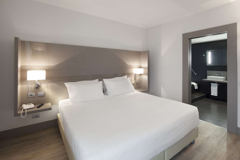 Junior Suite (Extra Bed 3 adults)