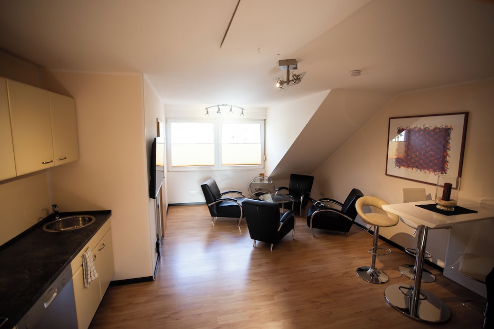 Deluxe Apartment, 2 Bedrooms, Kitchen, Courtyard View photo 1