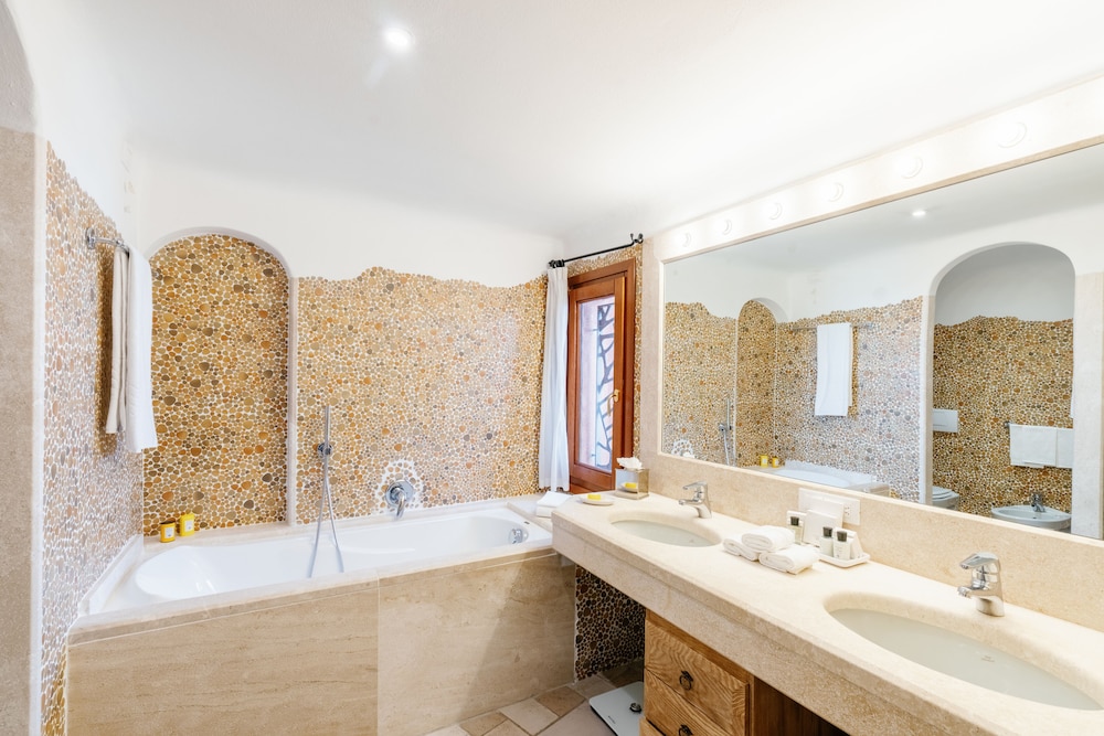 Suite (Roccia Pool Suite) photo 3