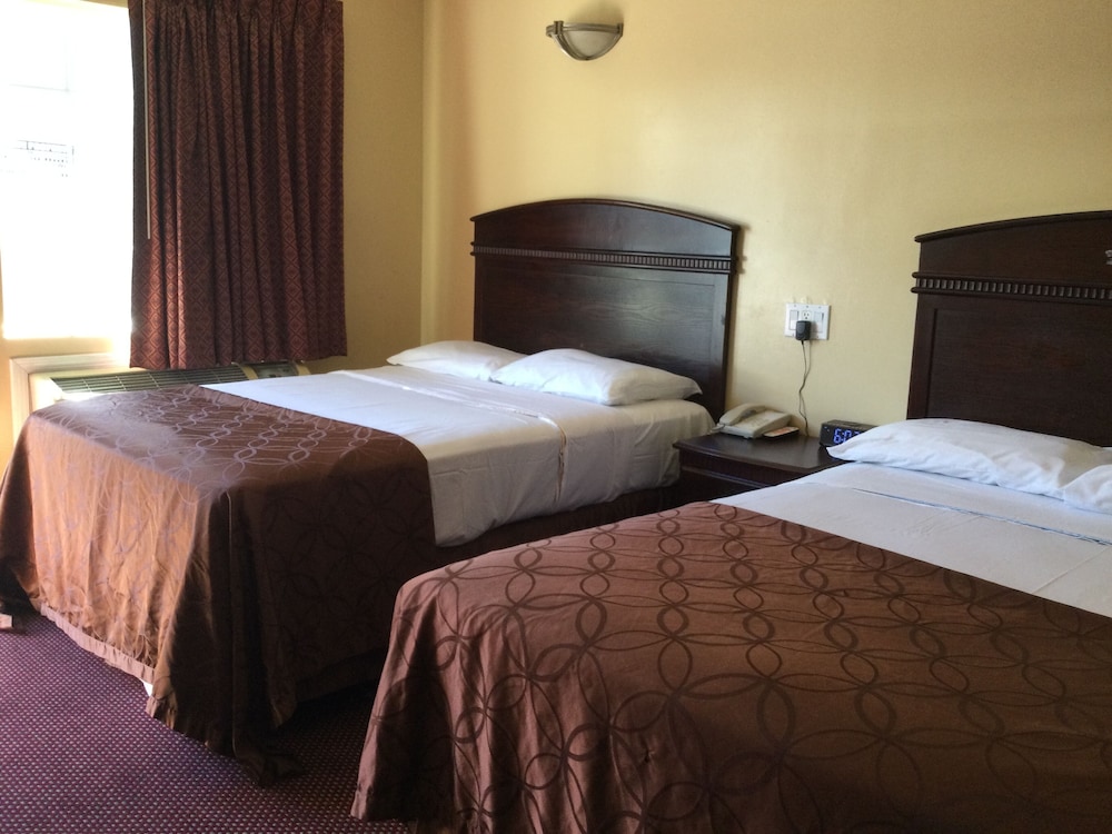 Standard Double or Twin Room, 2 Double Beds photo 1