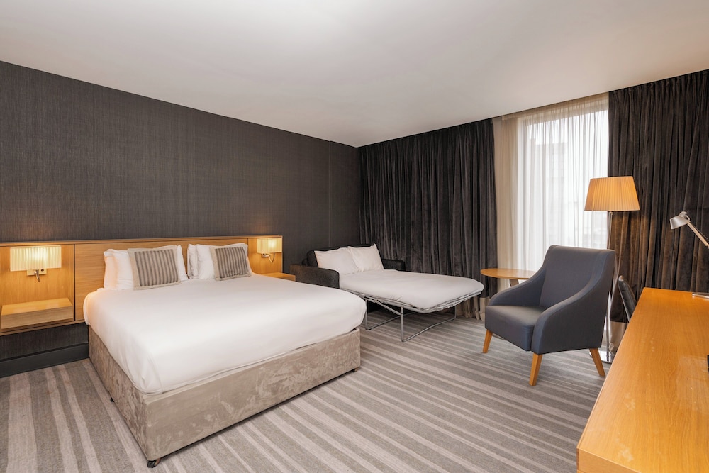Standard Room, 1 Queen Bed with Sofa bed