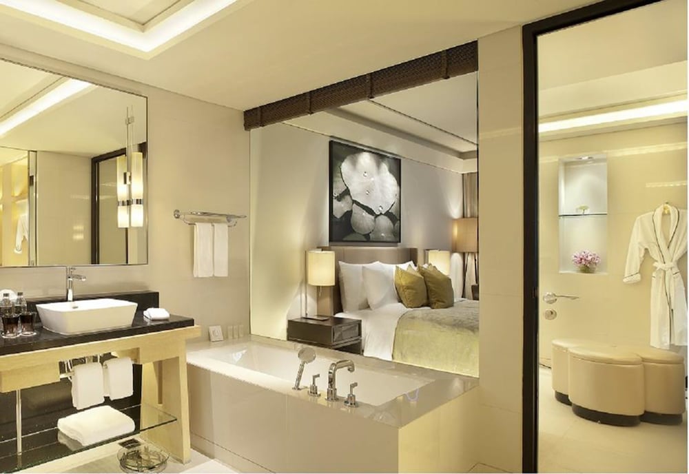 Family Suite, 1 Bedroom thumbnail 6