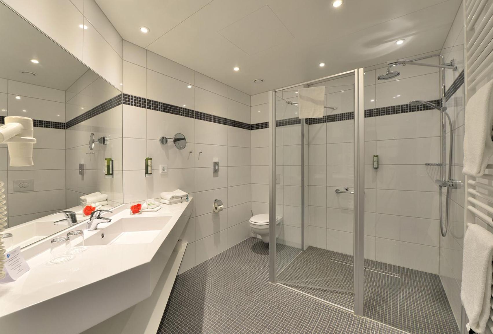 Deluxe Double Room with Extra Bed photo 3
