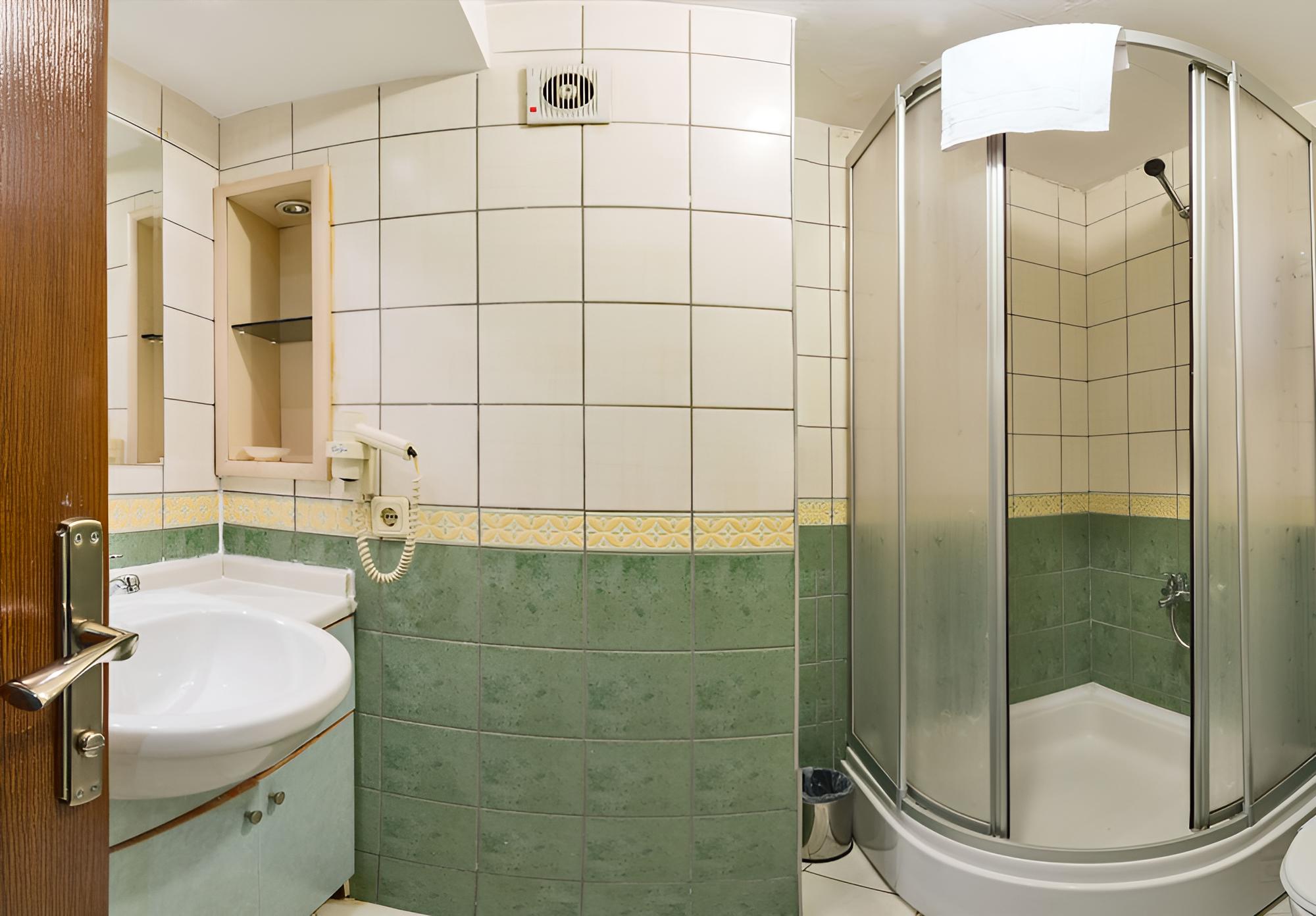 Single Room photo 2
