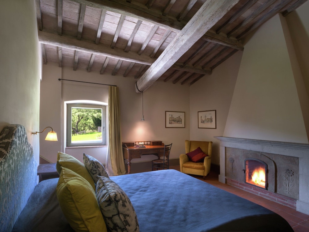 Villa photo 3
