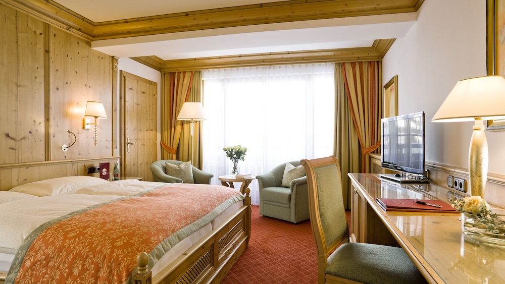 Deluxe Double Room, Balcony photo 1