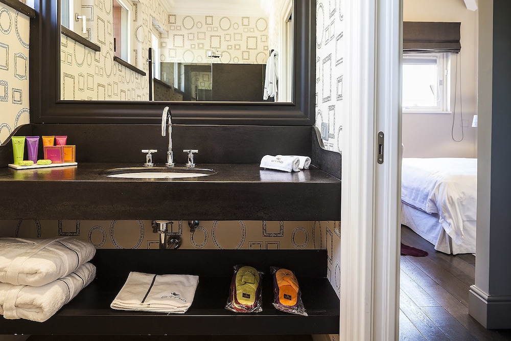 Superior Double or Twin Room, 1 King Bed photo 2