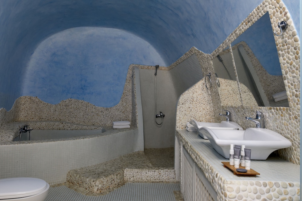 Gods Divine Suite indoor pool with hot tub and Caldera View - Photo 8
