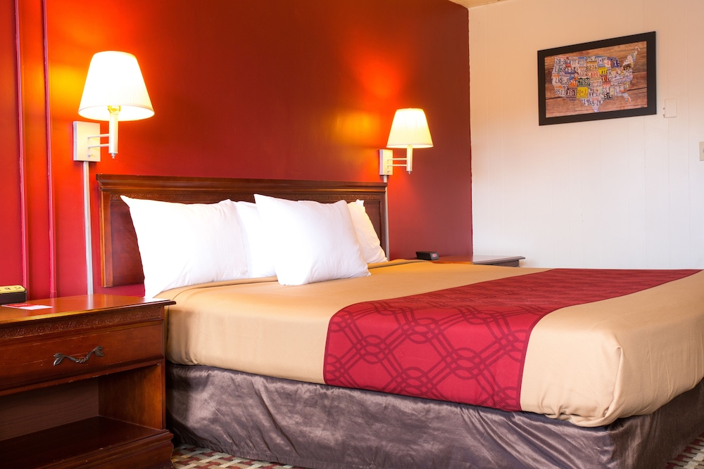Room, 1 King Bed, Accessible, Non Smoking - Photo 1