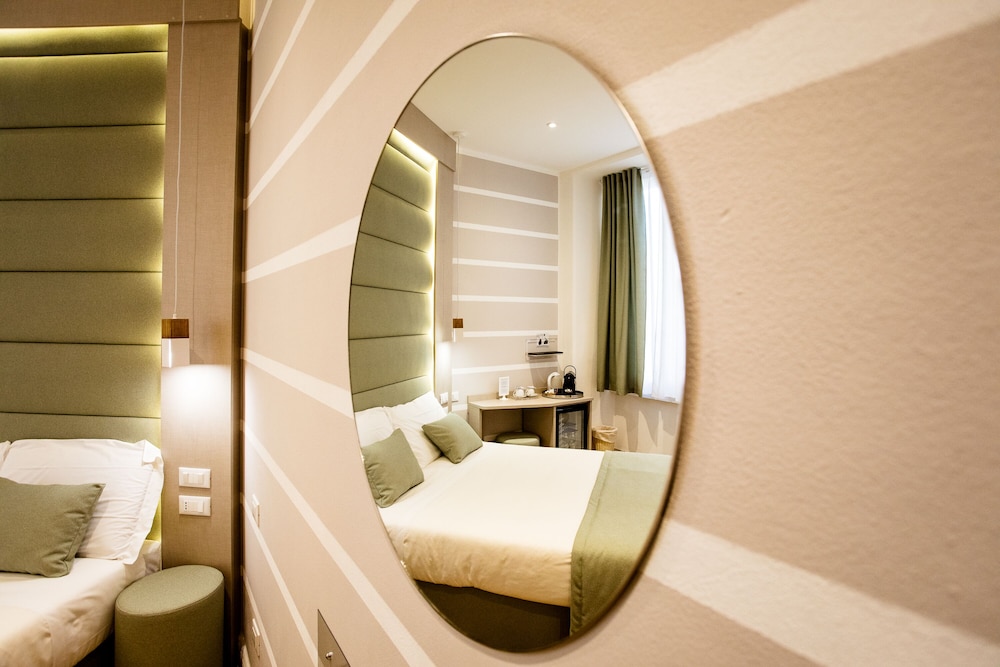 Standard Room (Via Di Monale 75) photo 2