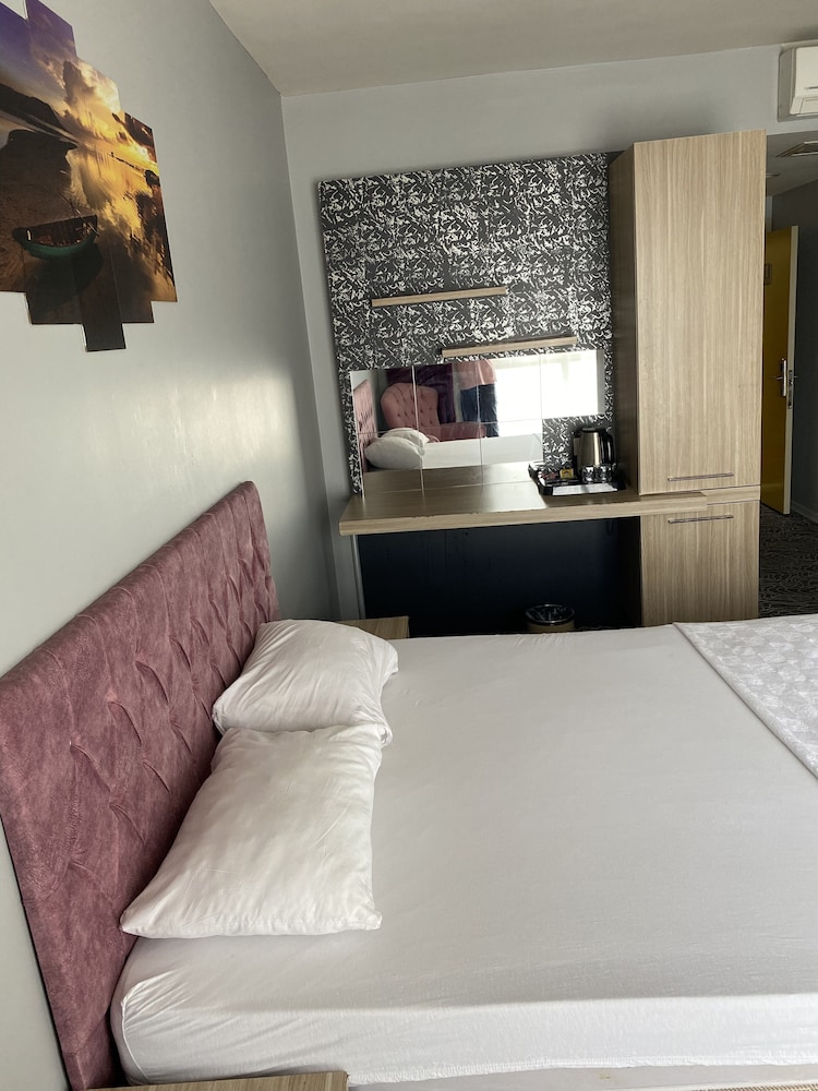 Economy Apartment photo 1