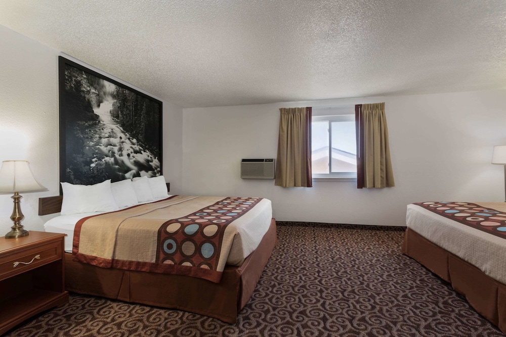 Room, Multiple Beds, Non Smoking photo 1