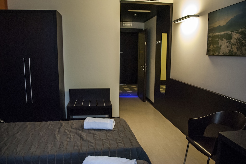 Comfort Double Room Single Use - Photo 5