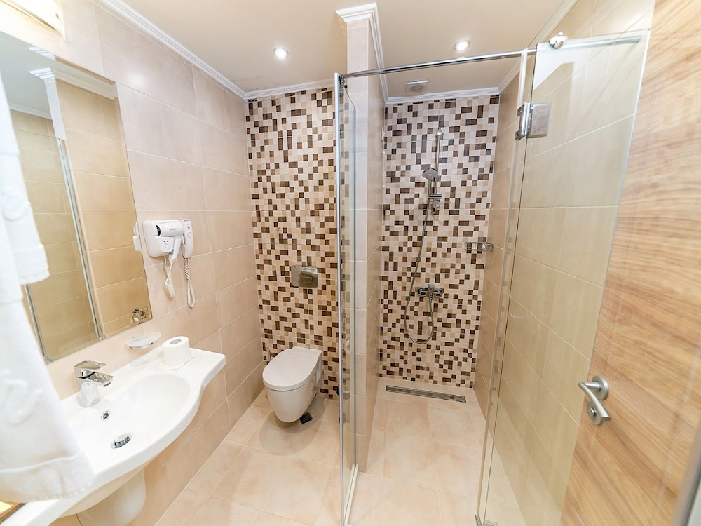 Standard Room (Free room upgrade upon availability) - Photo 4