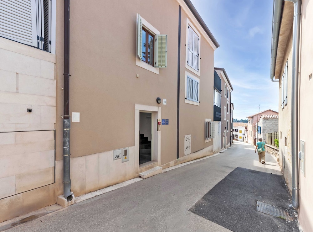 Apartment (Two Bedroom Apartment with Terrace)