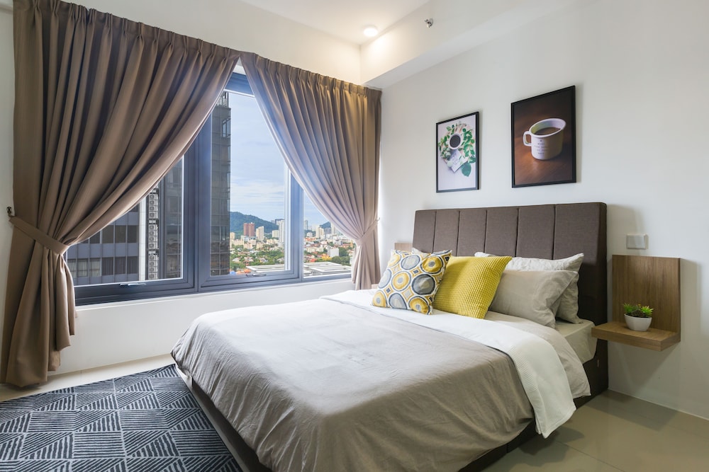 Deluxe Studio Suite