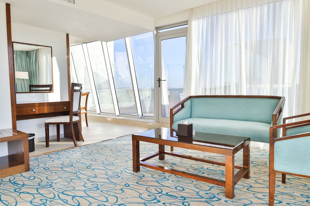 Executive Suite - Photo 5