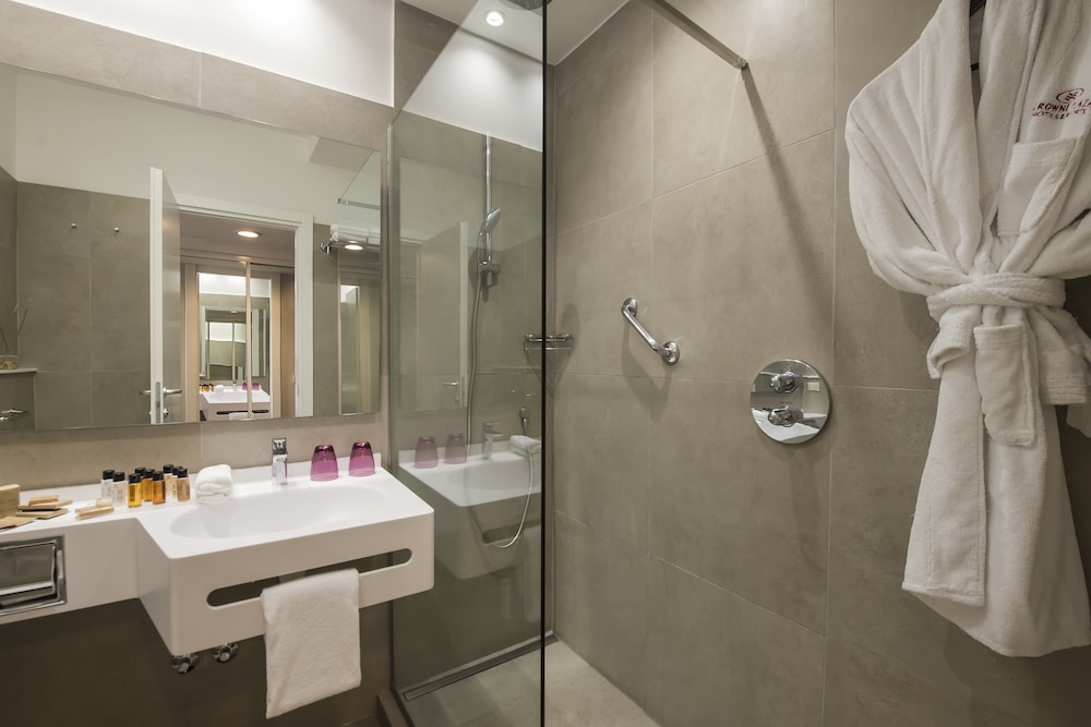 Crowne Plaza Rome - St. Peter's by IHG - Photo 119
