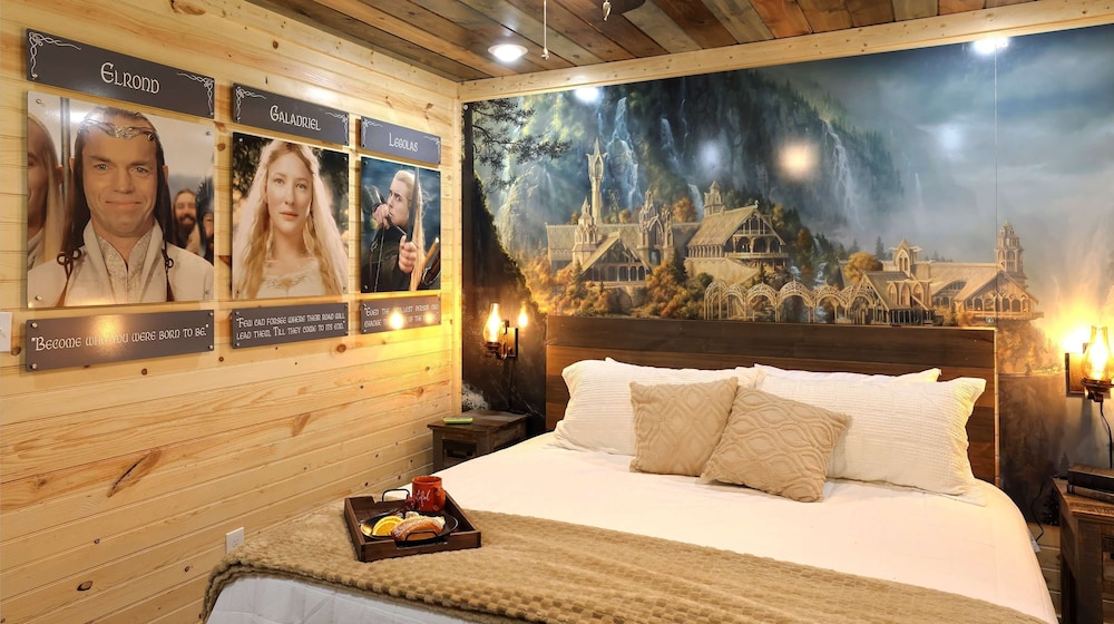 Gandalf s Getaway Indoor Pool Theater Arcade Firepit Book Now, Photo 6