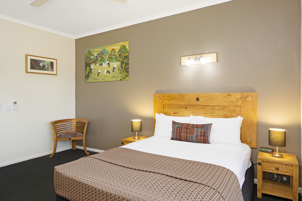 Standard Room, Accessible - Photo 3