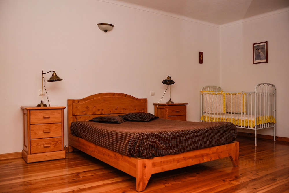 House, 4 Bedrooms (Sol) photo 1