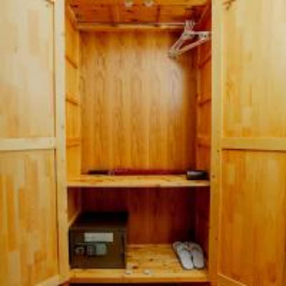Superior Twin Room - Photo 8