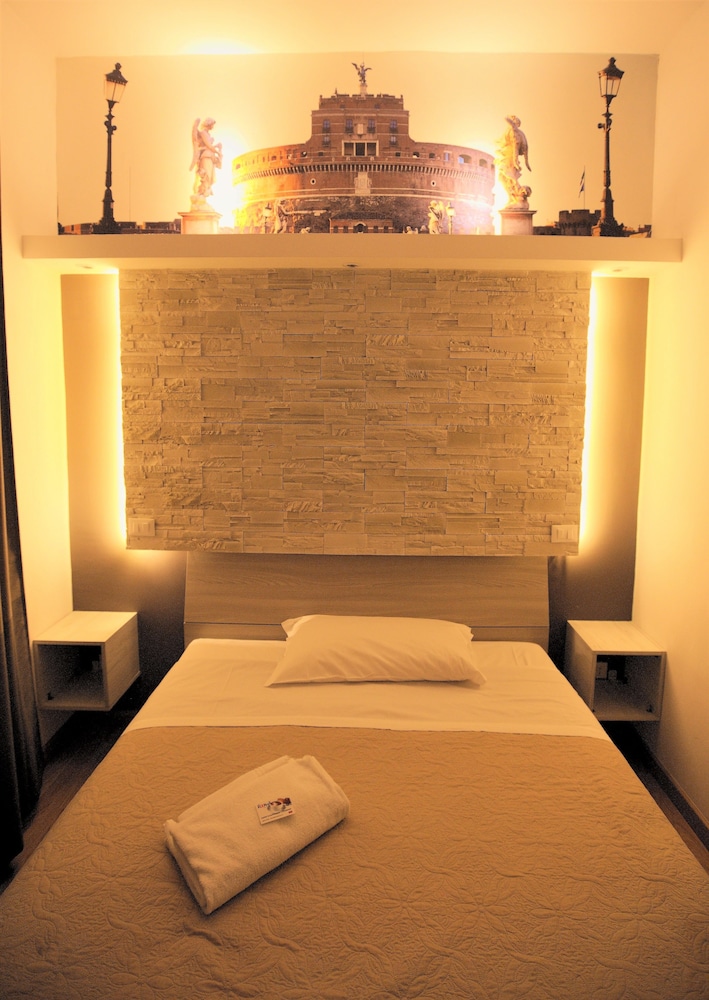 Standard Double Room, 1 Bedroom photo 3
