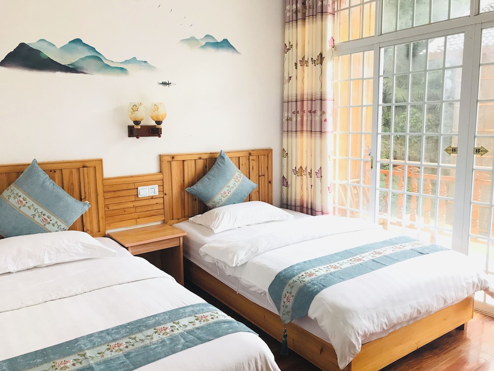 Comfort Suite, Hill View photo 2