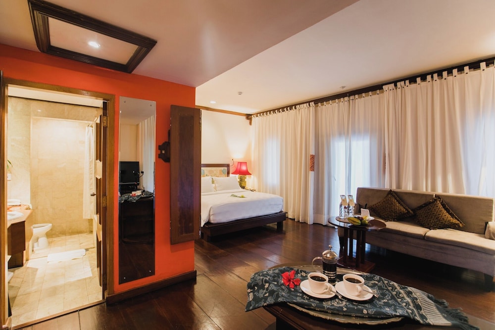 Honey Moonlight Suite photo 3