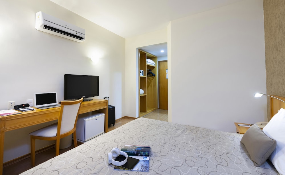 Standard Double Room - Photo 4
