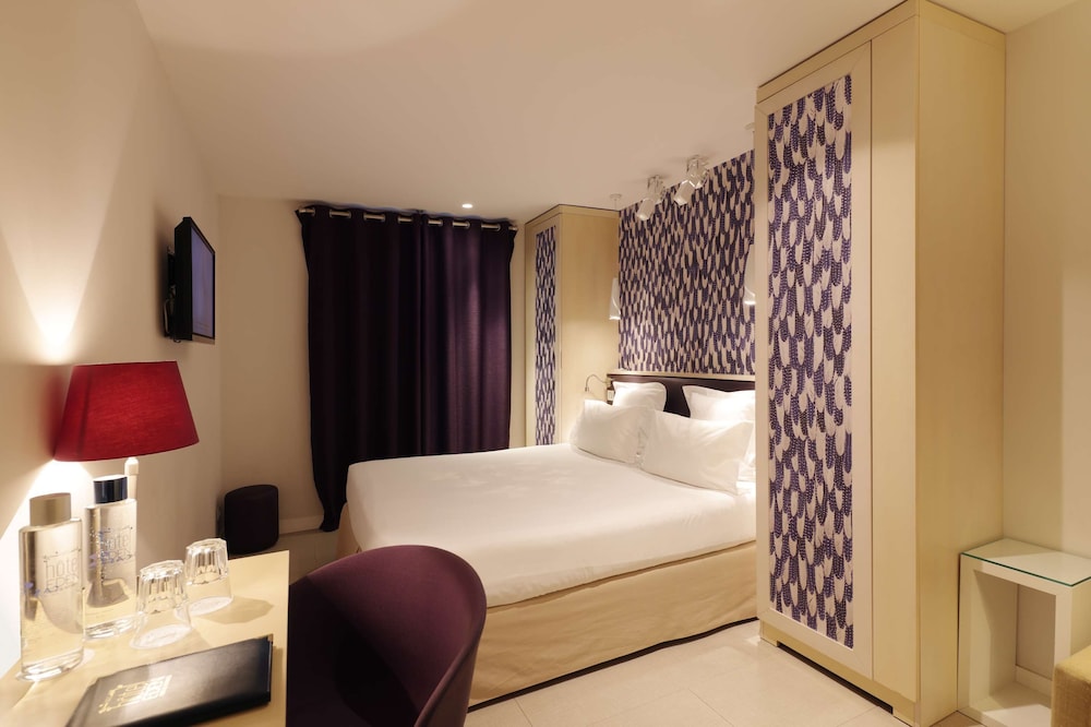 Junior Triple Room thumbnail 5