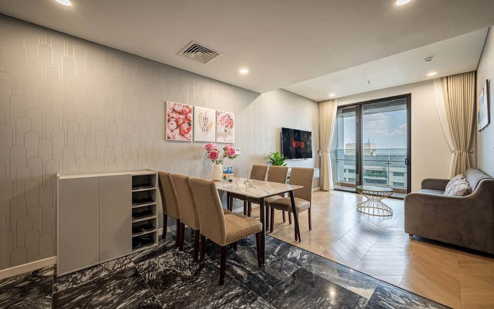 Presidential Suite, 2 Bedrooms, Club Lounge Access, City View