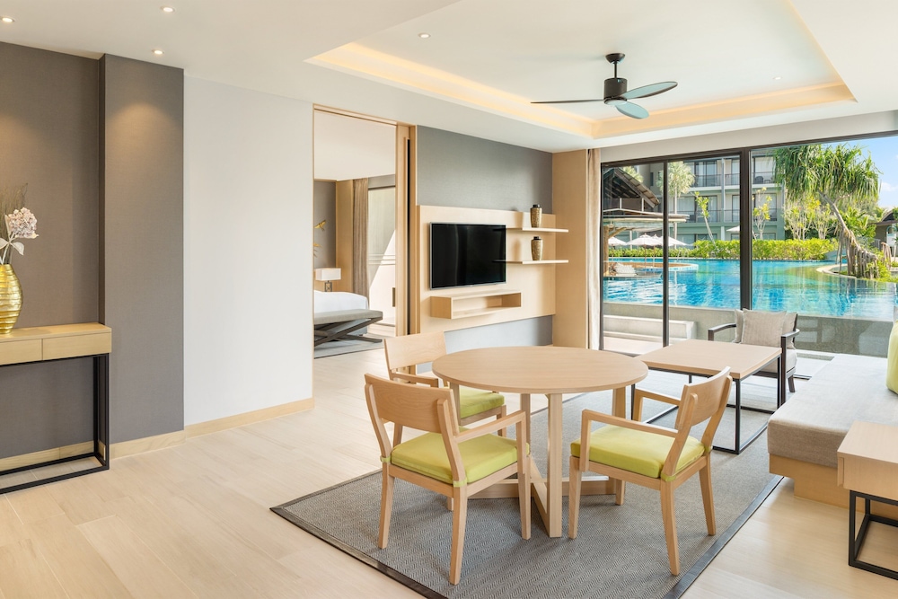 Suite, 1 Bedroom, Ground Floor (Pool Access) photo 3