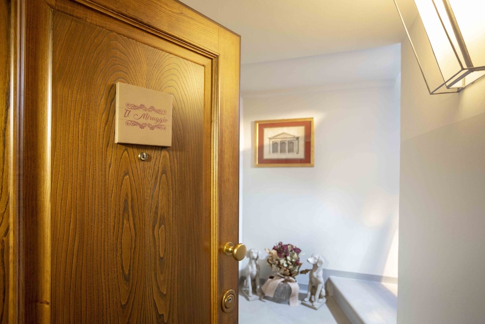 Exclusive Suite photo 3