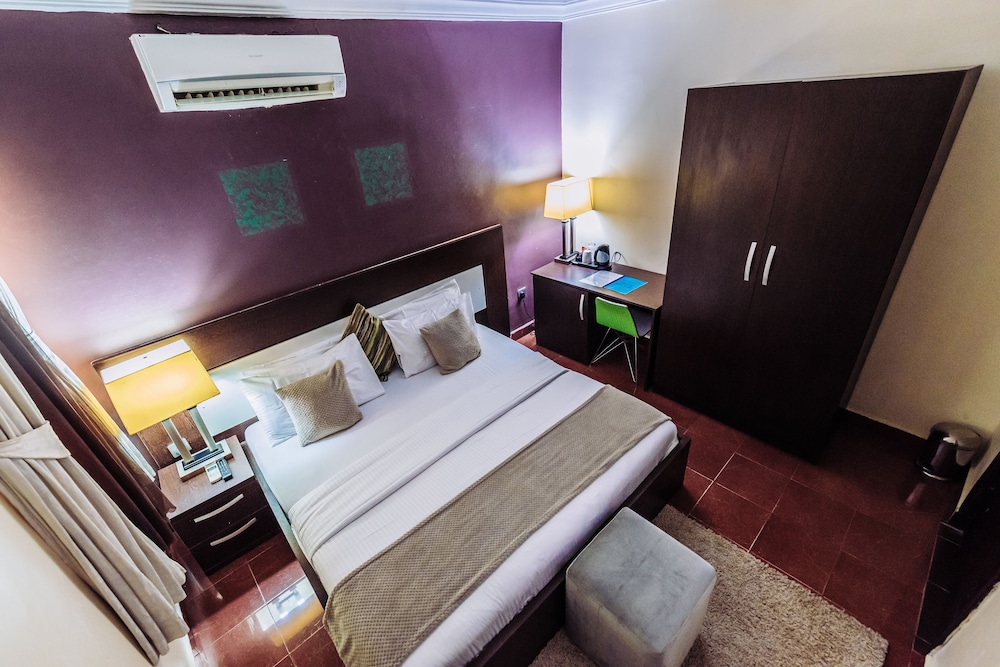Standard Double Room photo 3