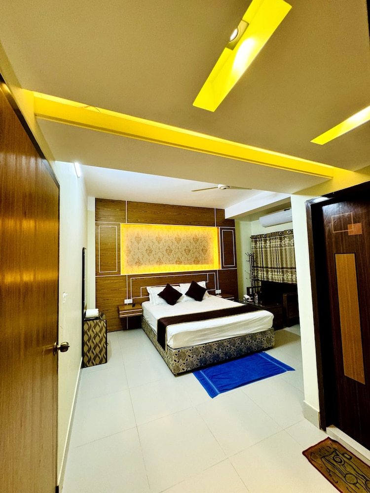 Panoramic Suite
