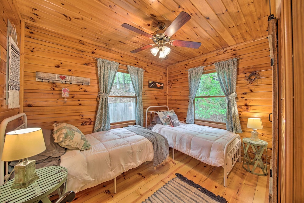 House (2 Bedrooms) photo 1