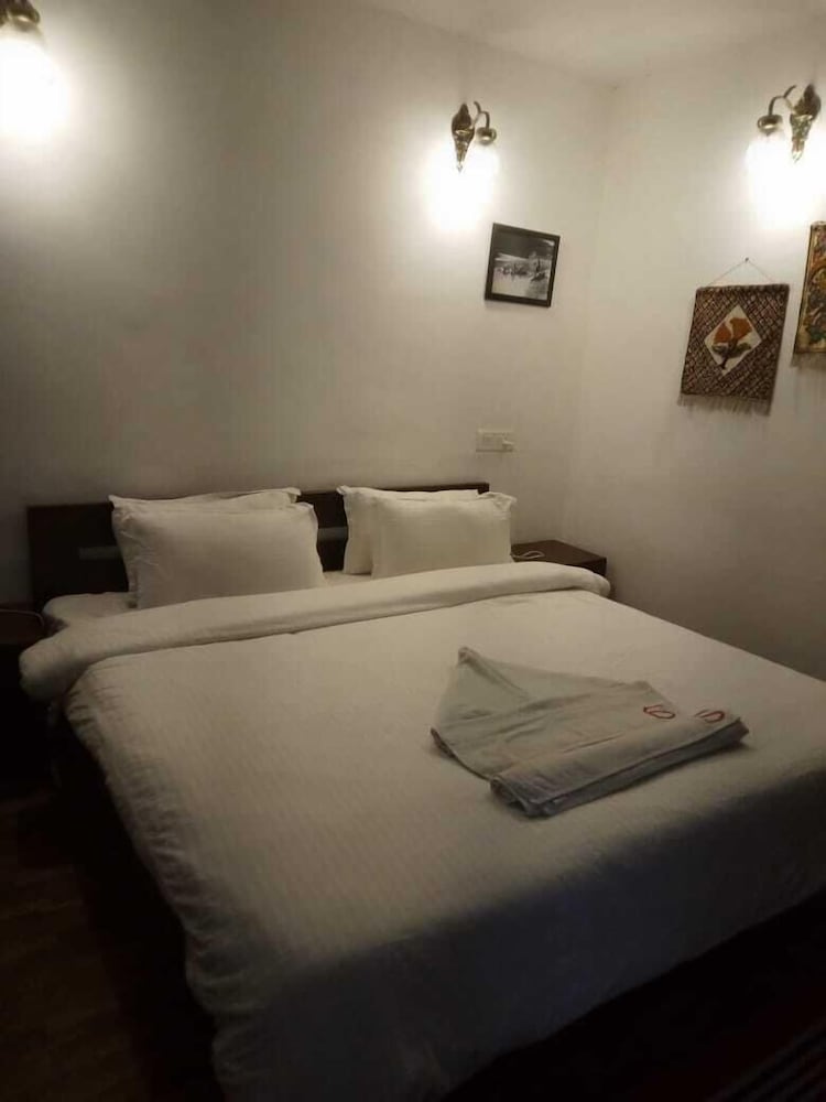 Suite Room - Photo 3