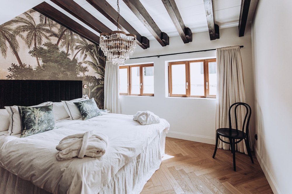 Penthouse, 3 Bedrooms, City View