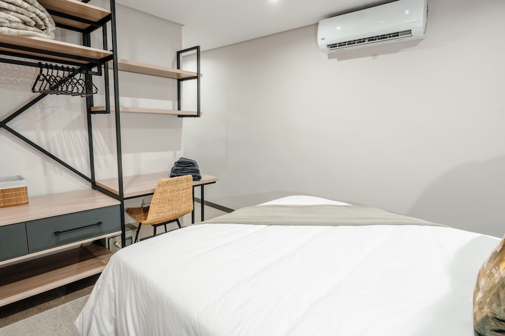 Executive Apartment - Photo 3