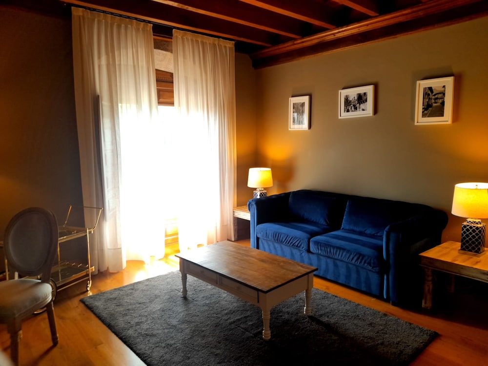 Presidential Studio Suite Presidential Studio Suite