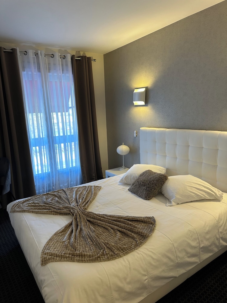 Standard Double Room, 1 Queen Bed