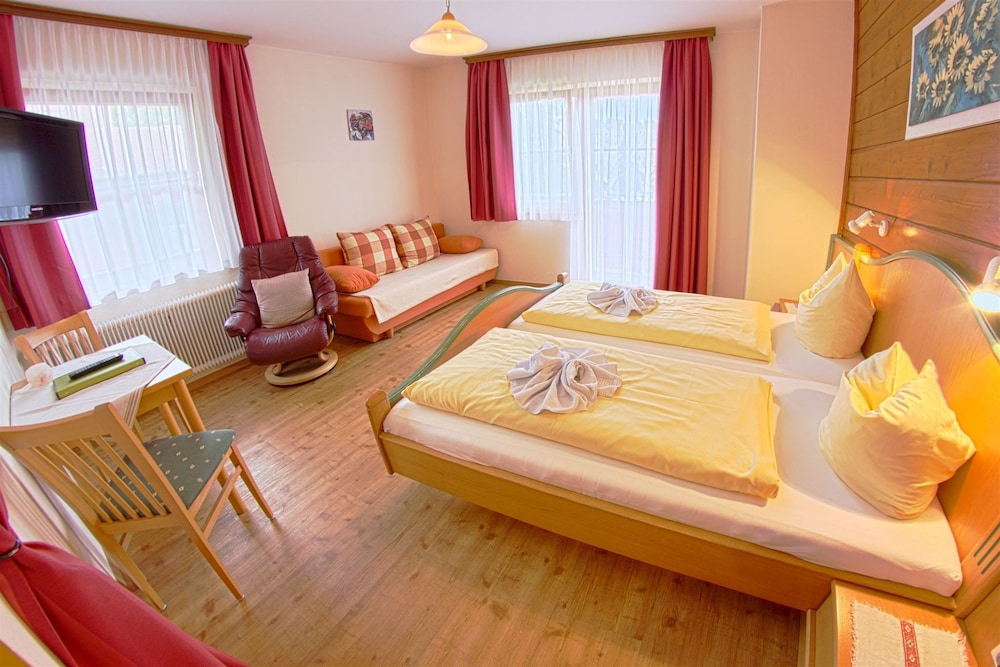 Comfort Suite, Balcony photo 3