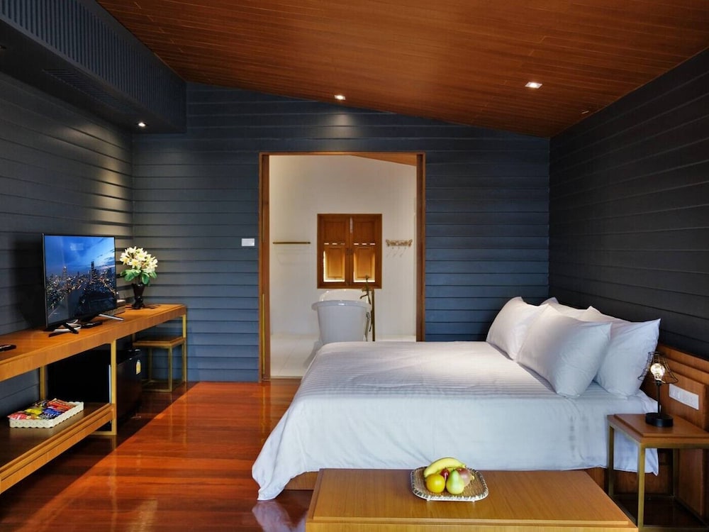 Junior Suite with Garden View photo 1