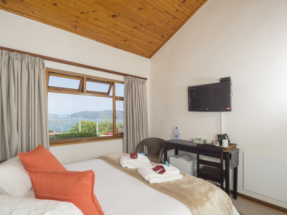 Standard Double Room, Ensuite photo 3