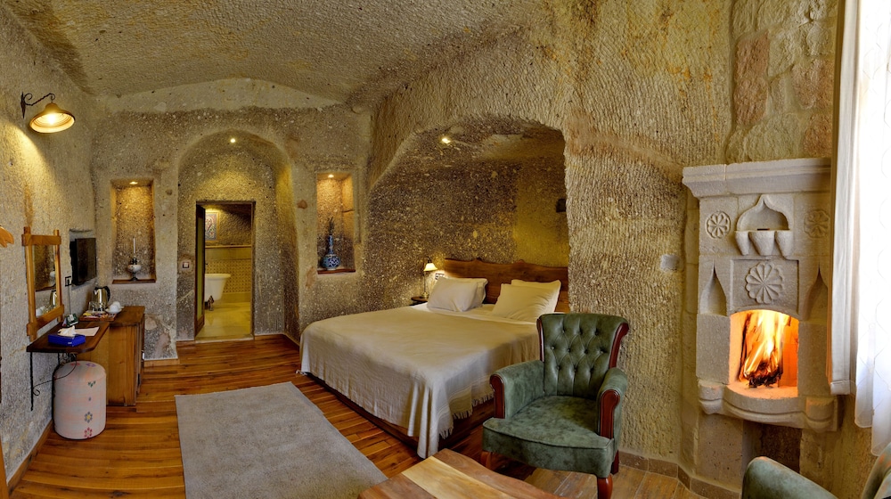 Suite - Photo 9