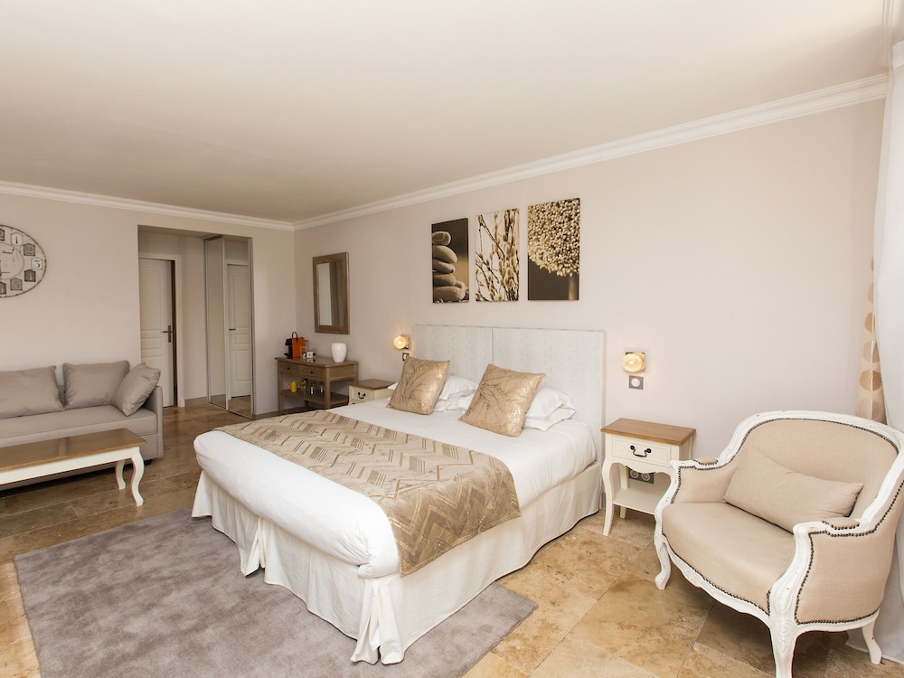 Superior Suite, Ensuite (4)